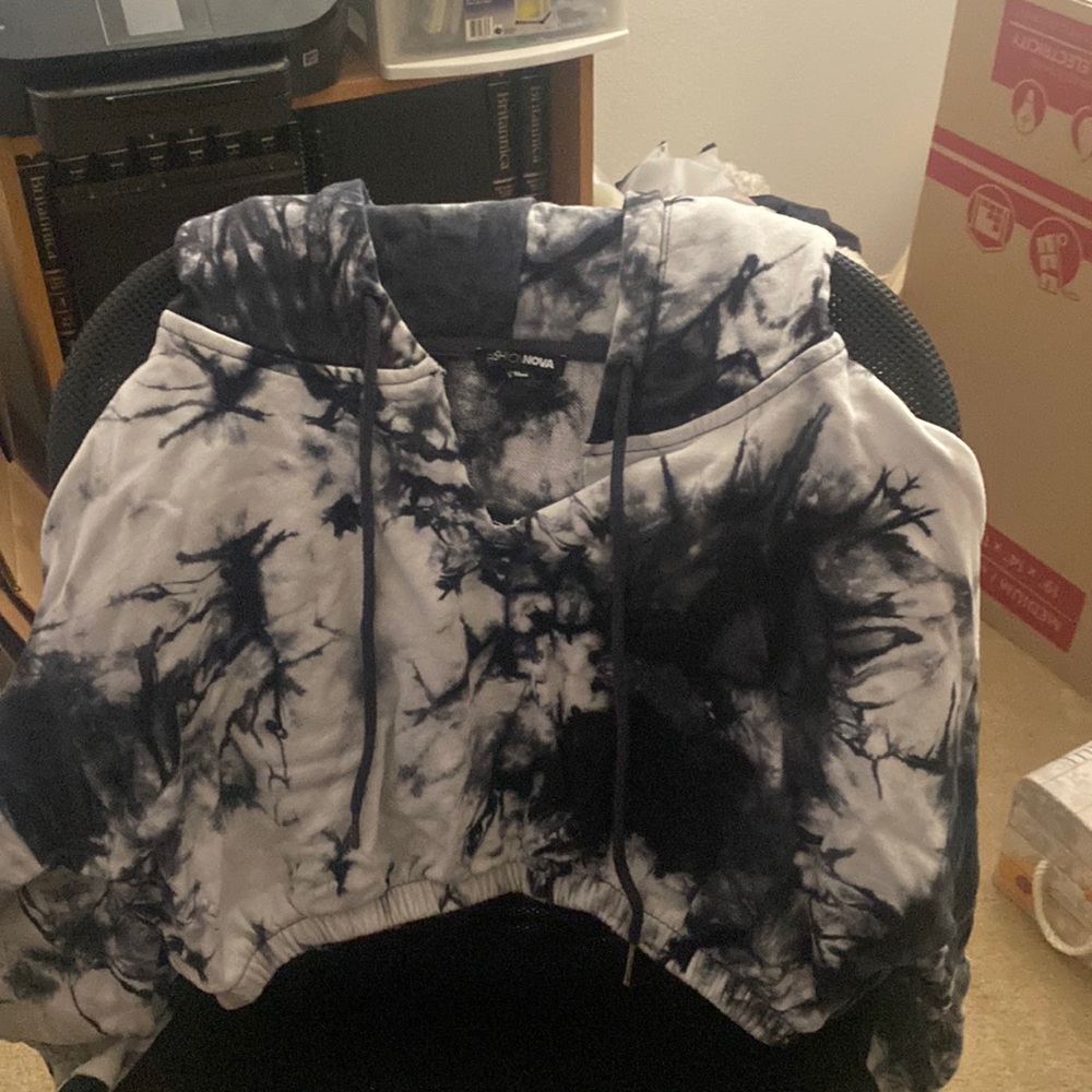Cropped hoodie
